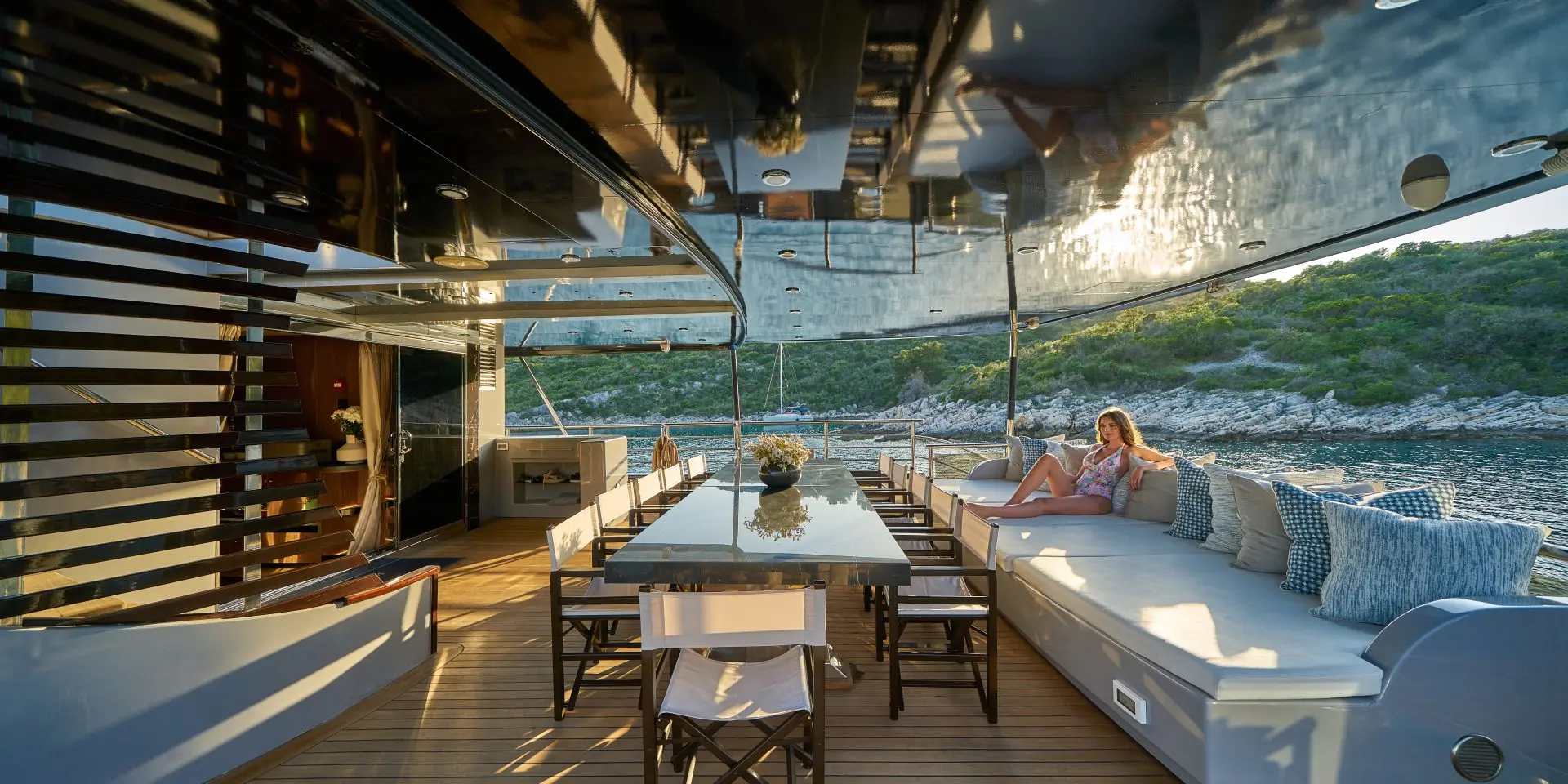 The Exterior - Image 8